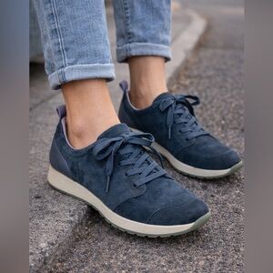 Munro Monique MW0137 Blue Suede Lace-Up Shoes Women’s 11 / EU 41 Comfort Walking